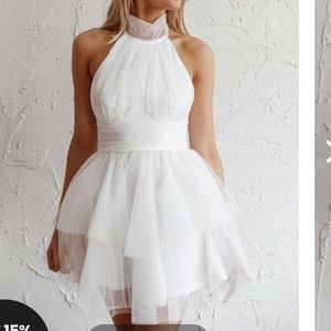 Selfie Leslie tulle halter dress